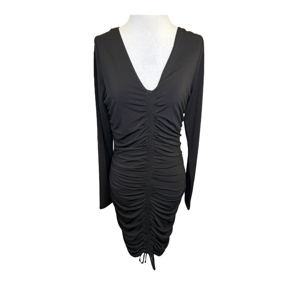 NEW Socialite Women’s Medium Black Ruched Long Sleeve Body-Con Dress NWOT